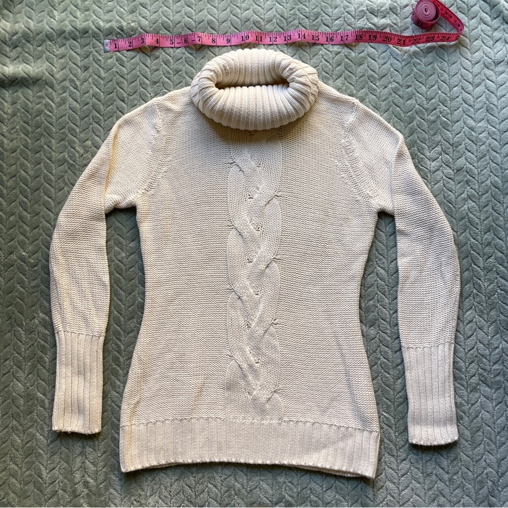 GAP Women's Cream Cable Knit Turtleneck Sweater